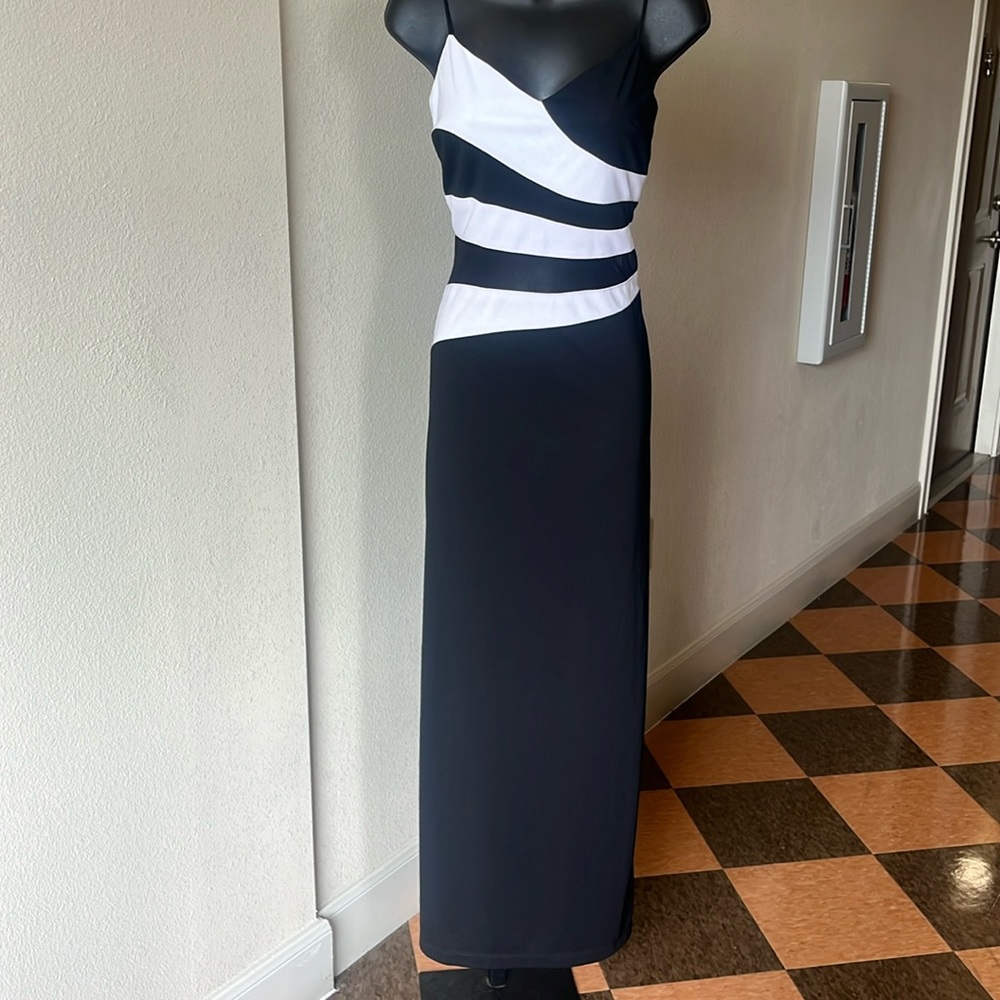 B Darlin Spaghetti Strap Dress. Preloved